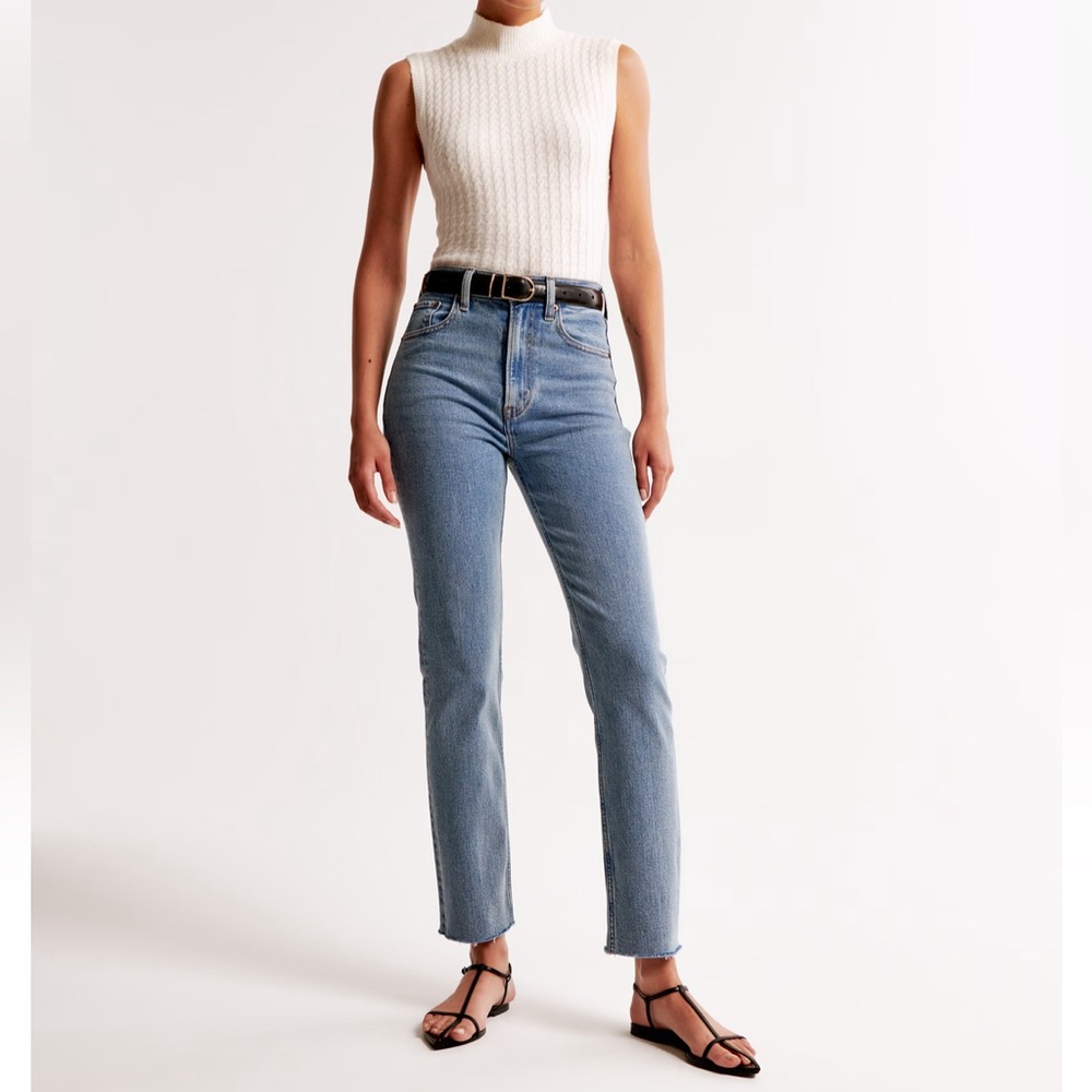 Abercrombie and fitch mid rise straight jeans